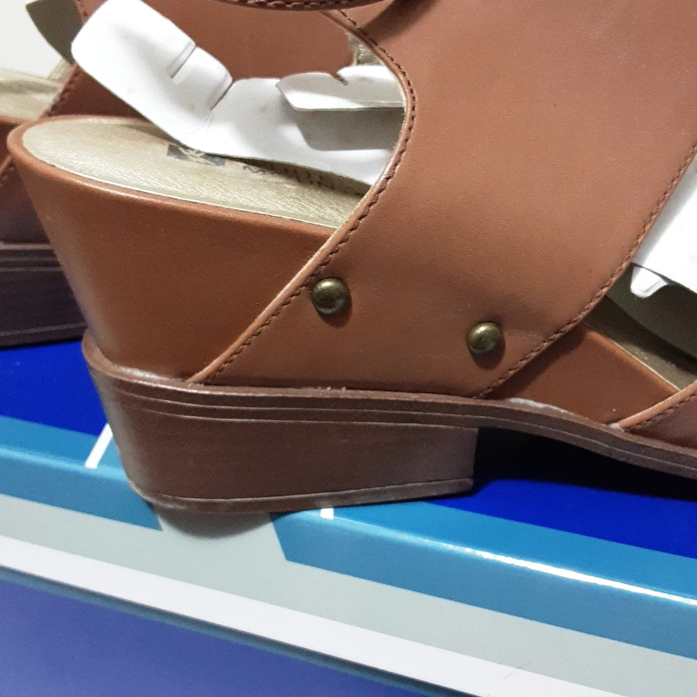 White‎ Mountain Saute Shoes